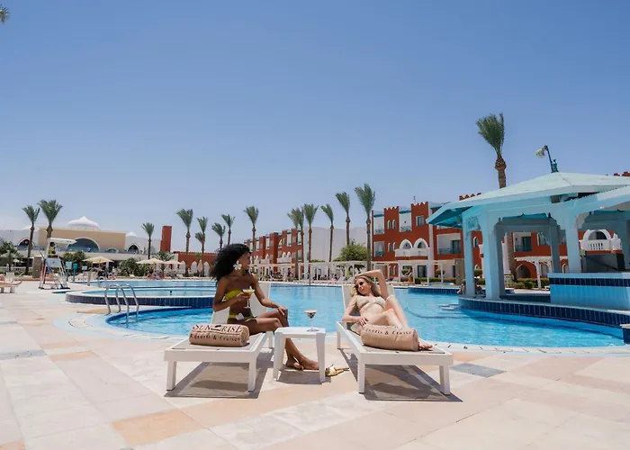 Üdülőközpont Sunrise Garden 5*
