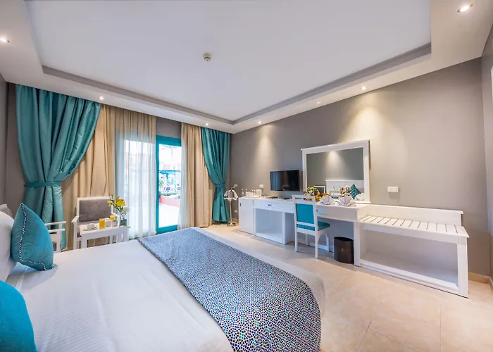 Üdülőközpont Sunrise Garden 5*